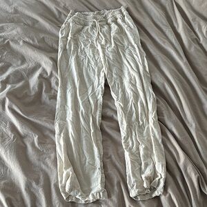 Women’s Cream Linen Pants Size Medium
